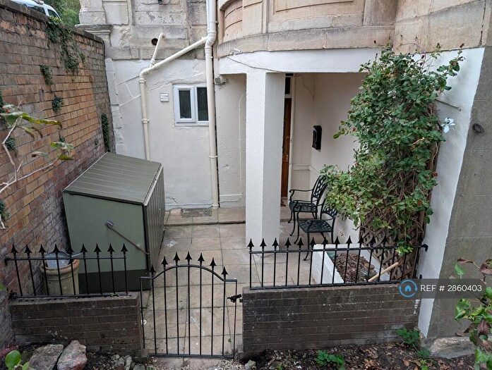 2 Bedroom Maisonette To Rent In Victoria Walk, Bristol, BS6