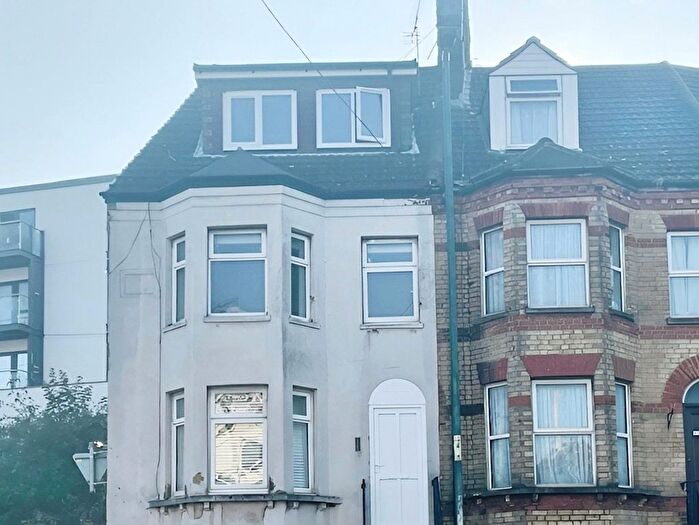 Studio To Rent In Maidstone Road, Chatham, Kent, ME4