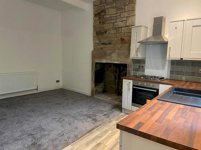 1 Bedroom Terraced House To Rent In Dunford Road, Holmfirth, HD9
