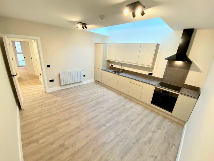 1 Bedroom Apartment To Rent In Lynchford Road, Farnborough, GU14