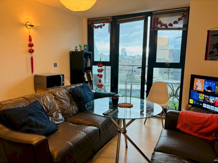 2 Bedroom Flat To Rent In Tempus Tower, Mirabel Street, M3