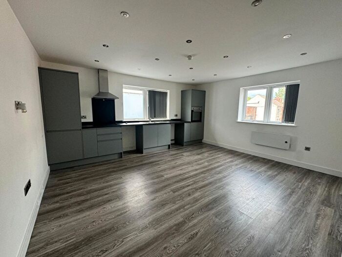 2 Bedroom Flat To Rent In Greenhill Lane, Alfreton, DE55