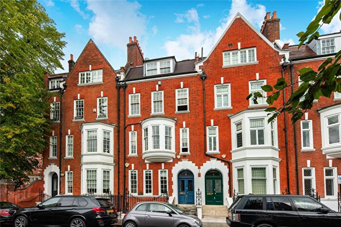 2 Bedroom Flat For Sale In Holland Park Road, London, W14