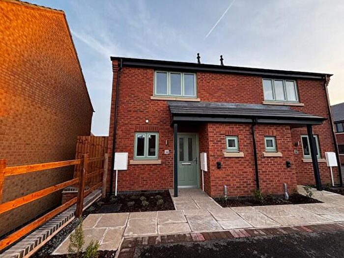 2 Bedroom House To Rent In Canons Close, NN17