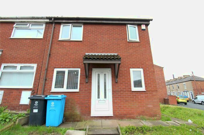 1 Bedroom End Of Terrace House To Rent In Burnley Lane, Chadderton, Oldham, Greater Manchester, OL9