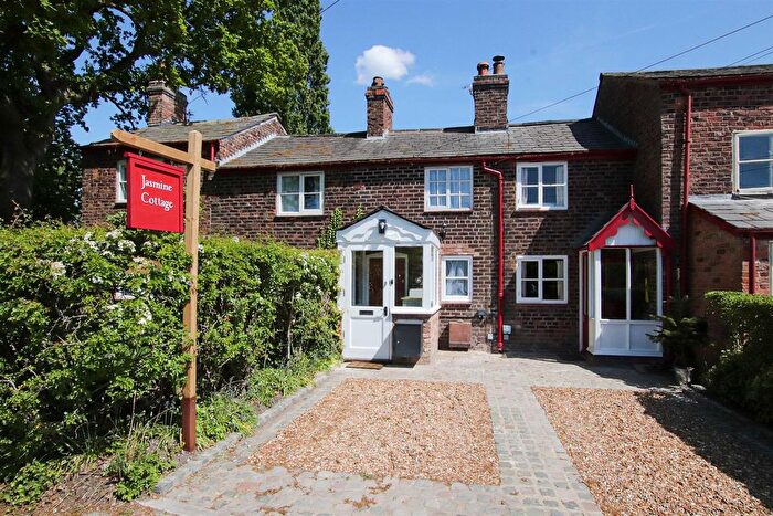 2 Bedroom Cottage For Sale In Sawpit Street, Dunham Massey, WA14