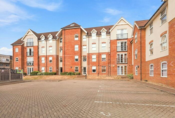 2 Bedroom Apartment To Rent In Sartoria Court, Lenthall Avenue, Grays, RM17