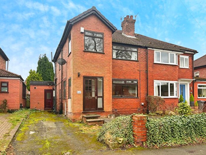 3 Bedroom Semi Detached House For Sale In Parrs Wood Road, East Didsbury, Manchester, M20