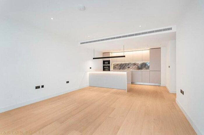 2 Bedroom Flat For Sale In Fountain Park Way, London, Greater London, W12