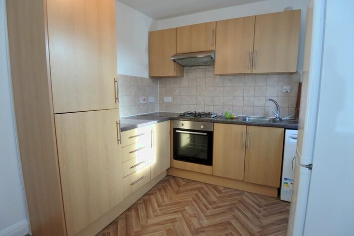1 Bedroom Flat To Rent In High Road, Willesden, NW10