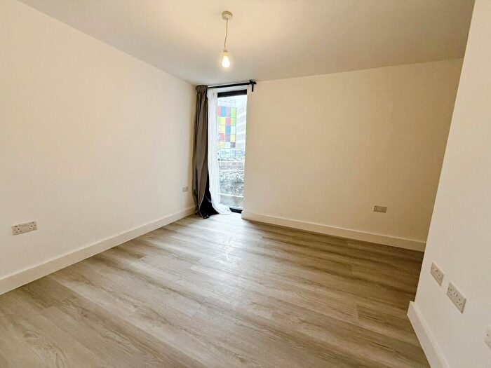 1 Bedroom Flat To Rent In Farnborough Road, Farnborough, GU14