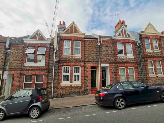 5 Bedroom Terraced House To Rent In White Street, Brighton, BN2