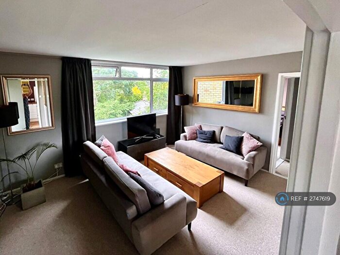 2 Bedroom Flat To Rent In Chesterton Towers, Cambridge, CB4