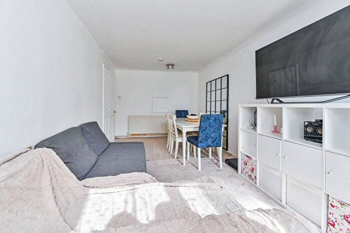 4 Bedroom Property For Sale In White Hart Lane, Wood Green, London, N22