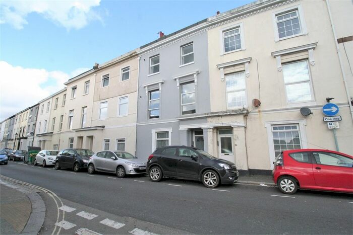 1 Bedroom Flat To Rent In Clifton Place, Greenbank, Plymouth, PL4