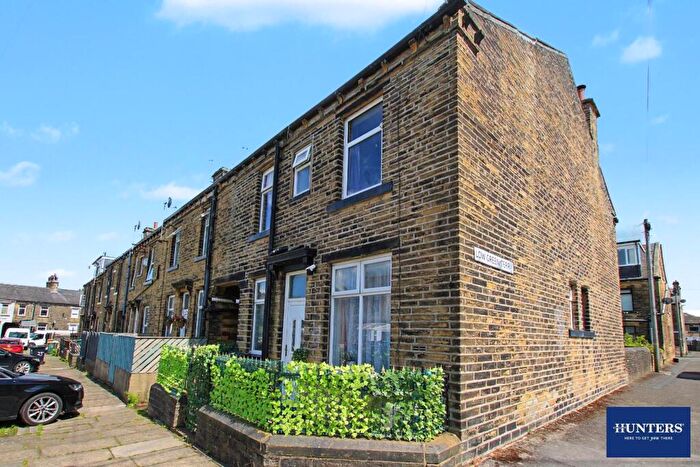 2 Bedroom End Of Terrace House For Sale In Sowden Street, Bradford, West Yorkshire, BD7