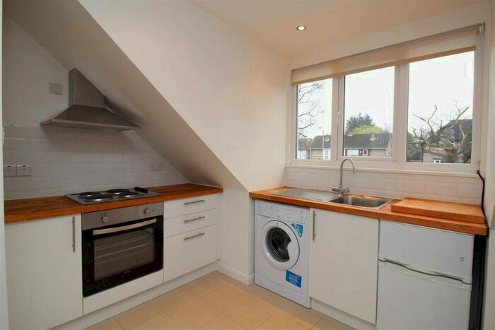 Studio To Rent In Elstree Road, Bushey, WD23