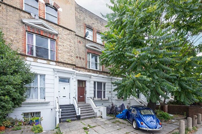 2 Bedroom Flat To Rent In Lillie Road, Fulham, London, SW6