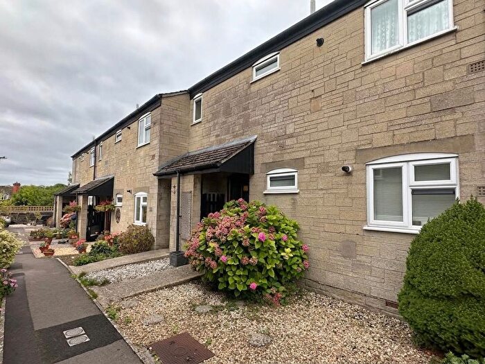 1 Bedroom Maisonette For Sale In Hudson Road, Malmesbury, SN16