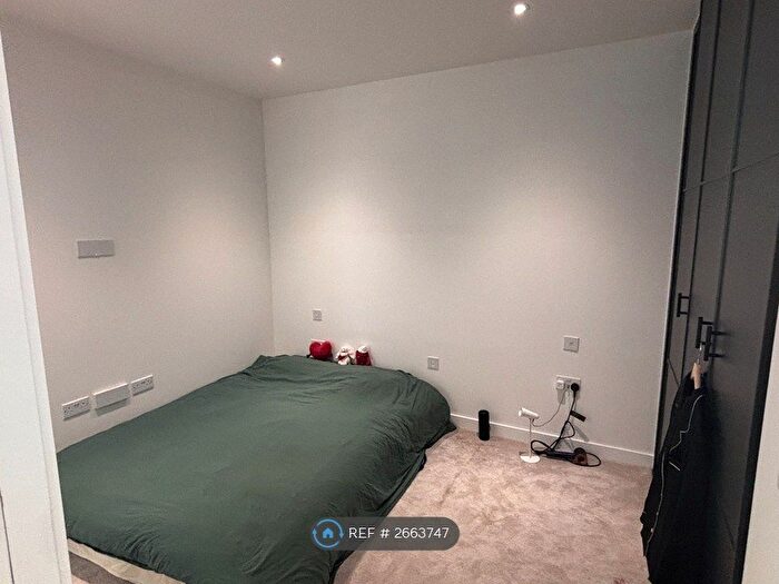 1 Bedroom Detached House To Rent In London, London, EC1V