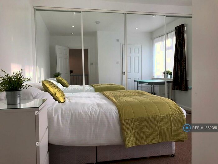 6 Bedroom Semi-Detached House To Rent In Harefield Road, Southampton, SO17