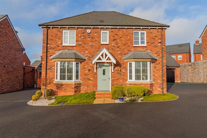 4 Bedroom Detached House For Sale In The Locks Long Itchington, Southam, CV47