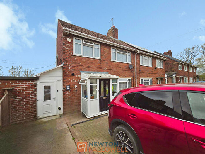 3 Bedroom Semi Detached House For Sale In Ash Grove, Sutton-In-Ashfield, NG17