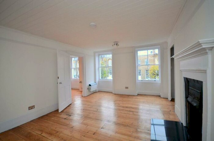 1 Bedroom Flat To Rent In Colebrooke Row, Islington, London, N1