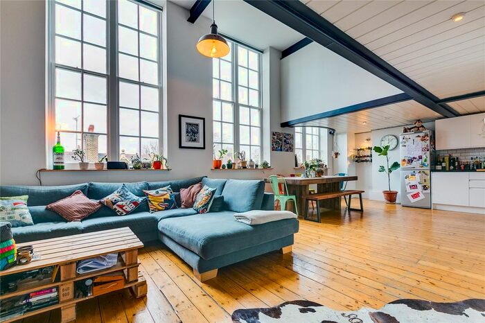 2 Bedroom Flat To Rent In Alpha House, Beta Place, London, SW4