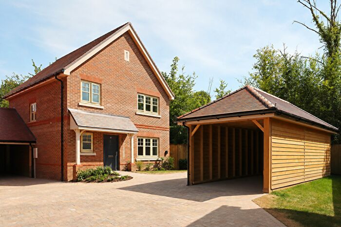 3 Bedroom Detached House For Sale In Headley Chase, Epsom, KT18
