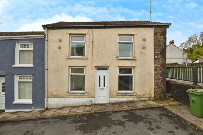 2 Bedroom End Of Terrace House For Sale In Station Street, Pontlottyn, Bargoed, CF81