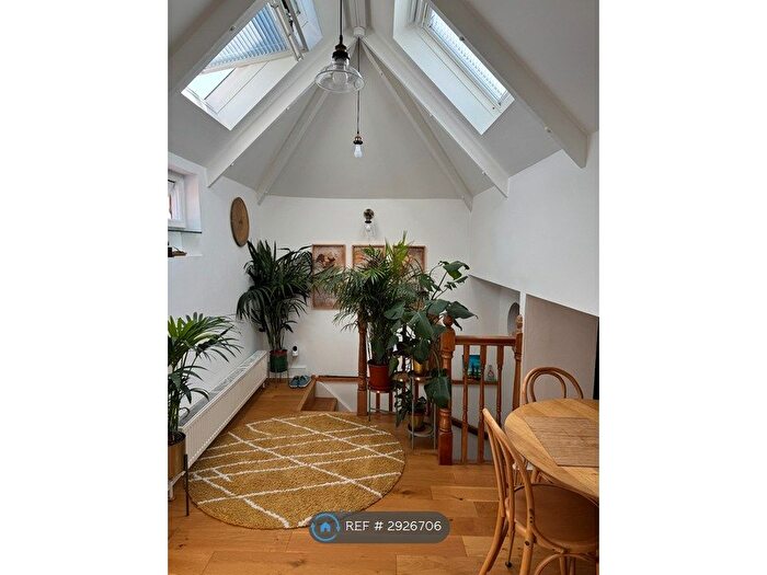1 Bedroom Flat To Rent In Cumberland Park, London, W3