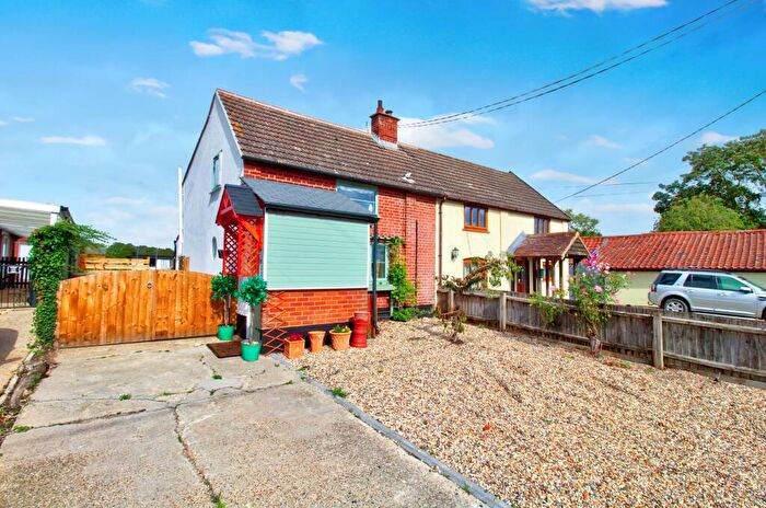 2 Bedroom Cottage For Sale In Church Road, Stowmarket, IP14