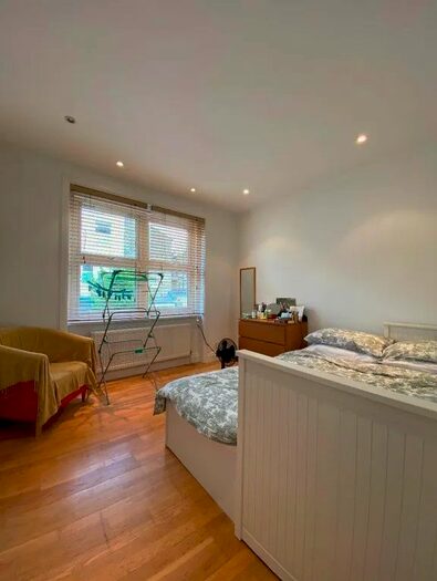 Studio To Rent In Kingscourt Road, Streatham, SW16