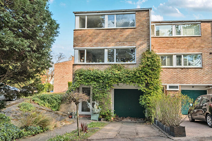 3 Bedroom End Of Terrace House To Rent In Belmont, Weybridge, KT13