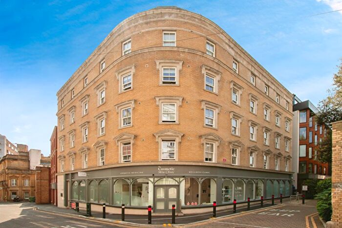 1 Bedroom Flat For Sale In Albert Road, Bournemouth, BH1