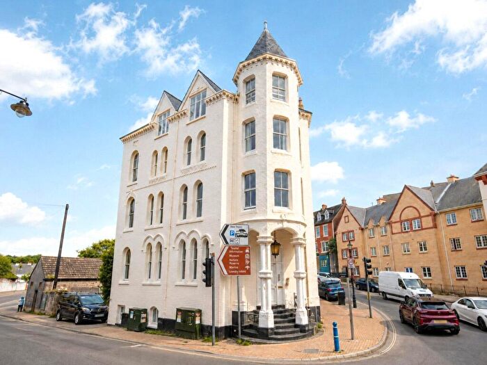 3 Bedroom Apartment For Sale In Church Street, Ilfracombe, Devon, EX34