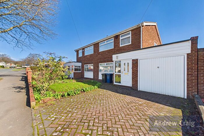 3 Bedroom Semi Detached House For Sale In Neptune Road, Dumpling Hall, NE15