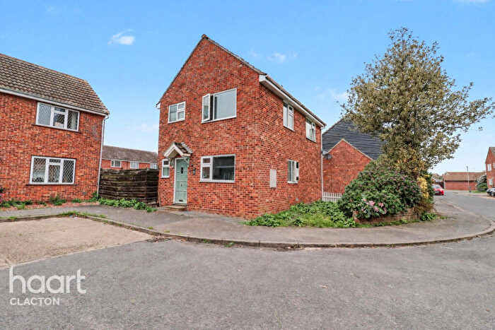 3 Bedroom Detached House For Sale In Dahlia Close, Clacton-On-Sea, CO16