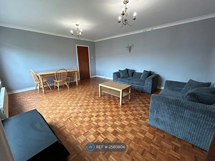 2 Bedroom Flat To Rent In Tempsford Court, Harrow, HA1