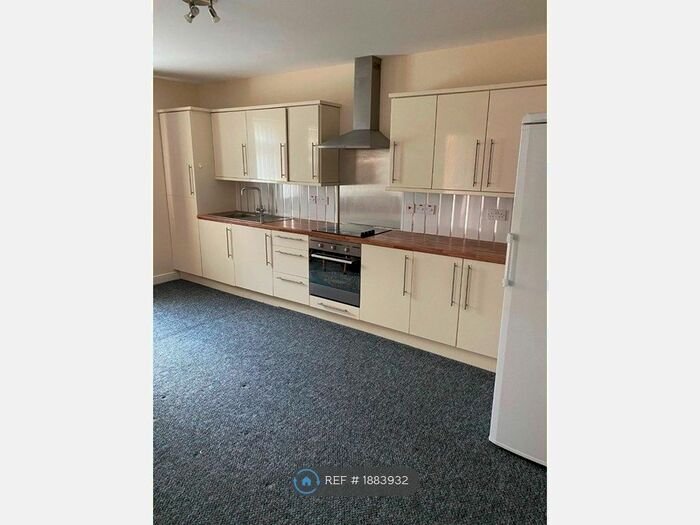 2 Bedroom Flat To Rent In Great Lime Road, Newcastle Upon Tyne, NE12