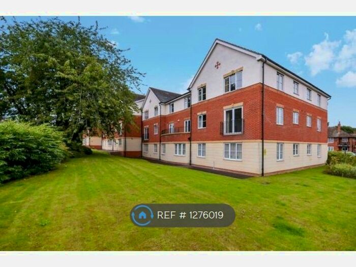 2 Bedroom Flat To Rent In Barwick Road, Leeds, LS15