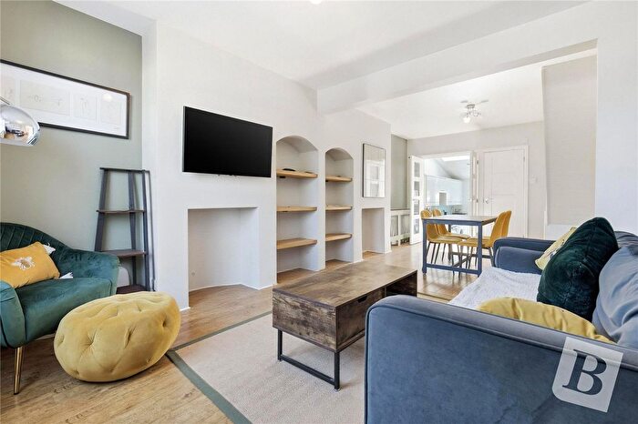 2 Bedroom End Terrace House For Sale In Primrose Hill, Chelmsford, Essex, CM1