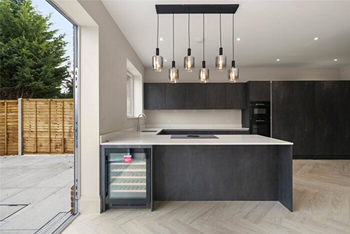 5 Bedroom Semi Detached House To Rent In Queens Road, Hersham, Walton-on-Thames, Surrey, KT12