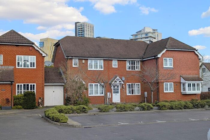 2 Bedroom Terraced House To Rent In Woking, Surrey, GU22