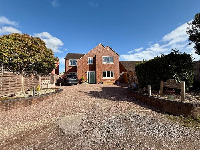 4 Bedroom Detached House For Sale In Tibberton, Gloucestershire, GL2