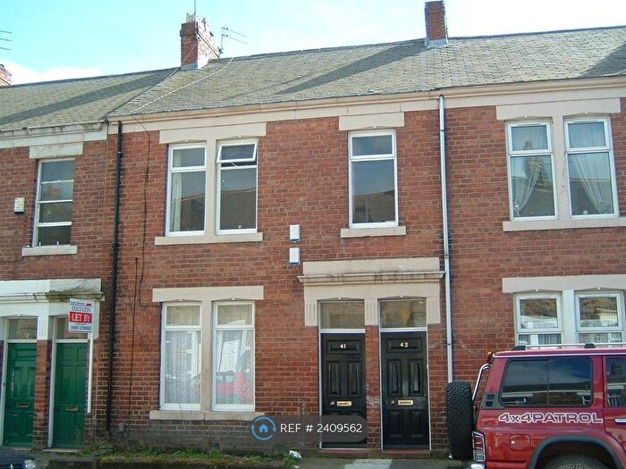 2 Bedroom Flat To Rent In Broomfield Road, Newcastle Upon Tyne, NE3