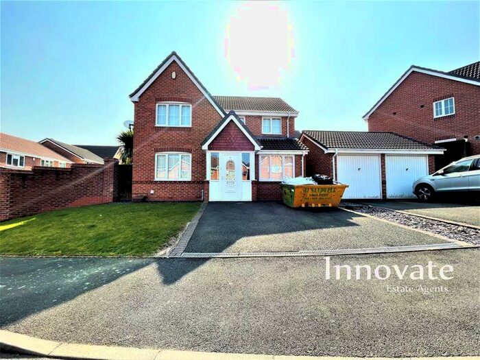 4 Bedroom Detached House To Rent In Huskison Close, Oldbury, B69