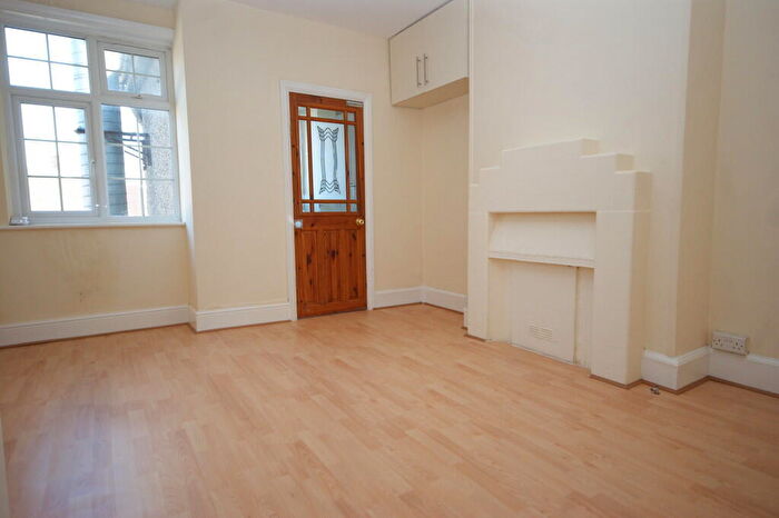2 Bedroom Apartment To Rent In Cannon Lane, Pinner, HA5
