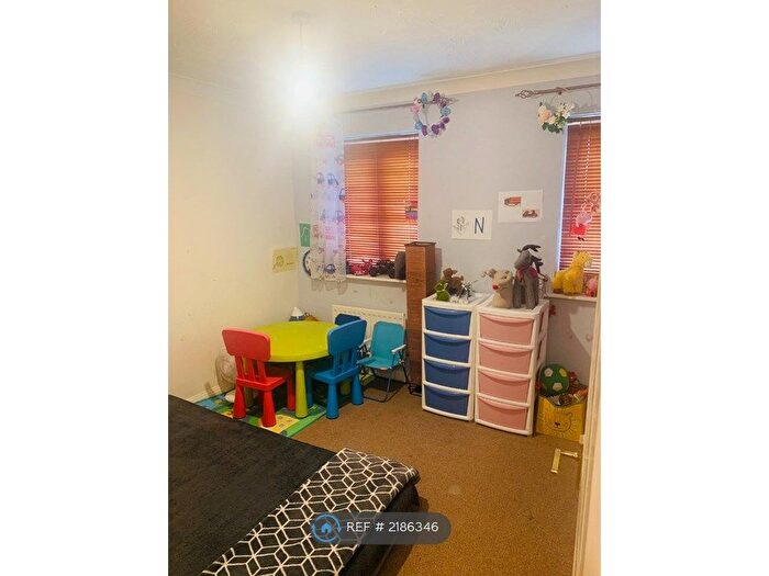 2 Bedroom Terraced House To Rent In The Chilterns, Stevenage, SG1